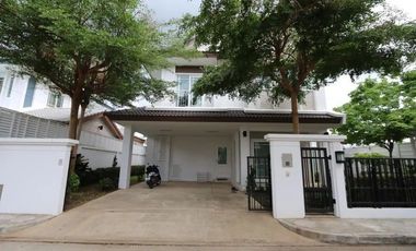 For rent 3 bedrooms villa in Mueang Chiang Mai, Chiang Mai