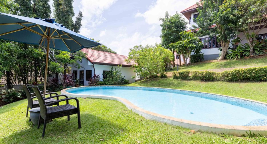 Villa en venta de 8 habitaciones en Mueang Phuket, Phuket