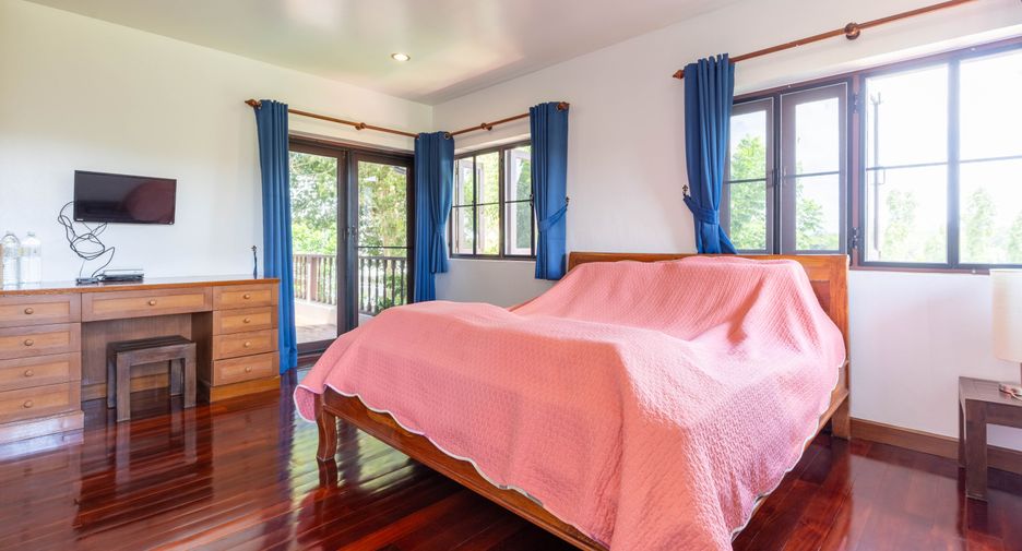 Villa en venta de 8 habitaciones en Mueang Phuket, Phuket