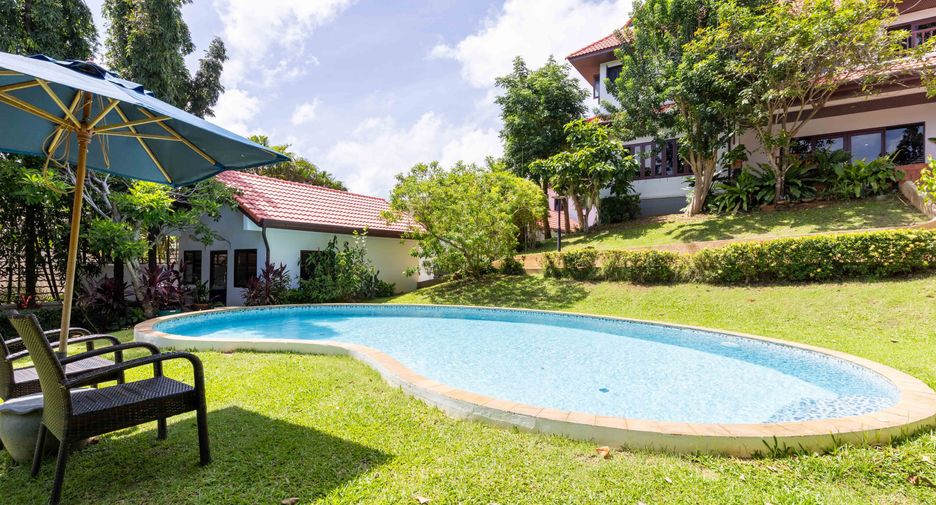 Villa en venta de 8 habitaciones en Mueang Phuket, Phuket