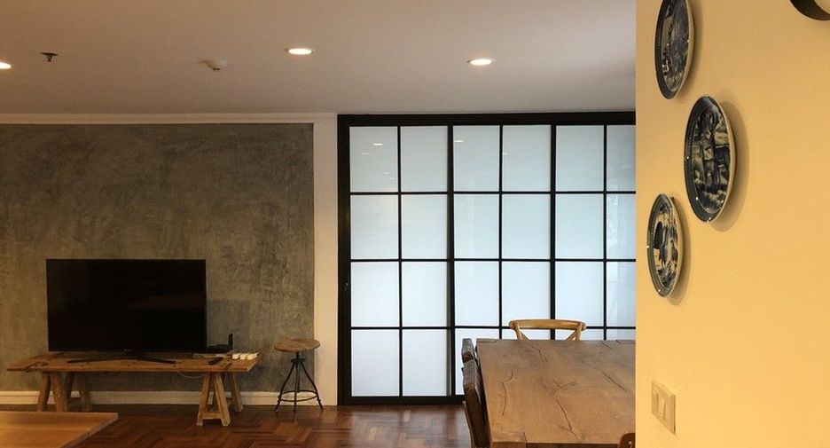 For sale and for rent 2 bedrooms condo in Watthana, Bangkok