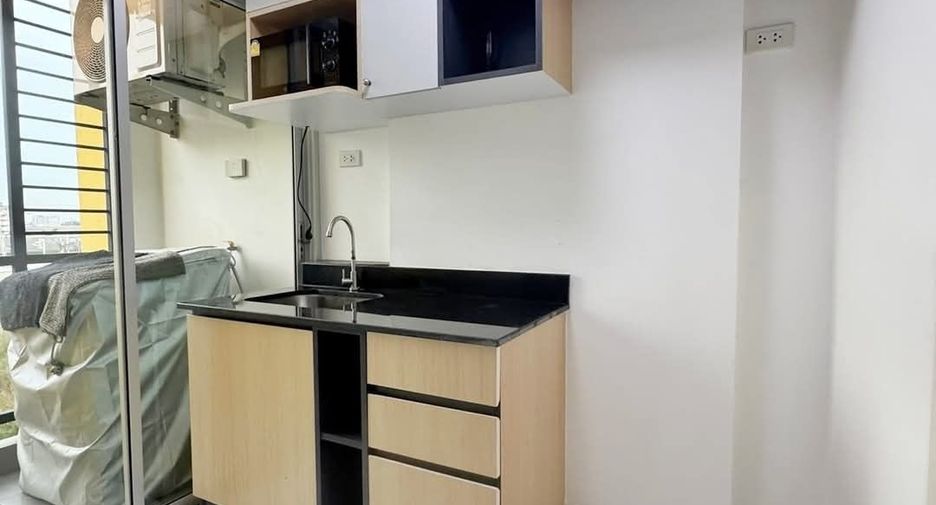 For sale 1 bed condo in Khlong Luang, Pathum Thani