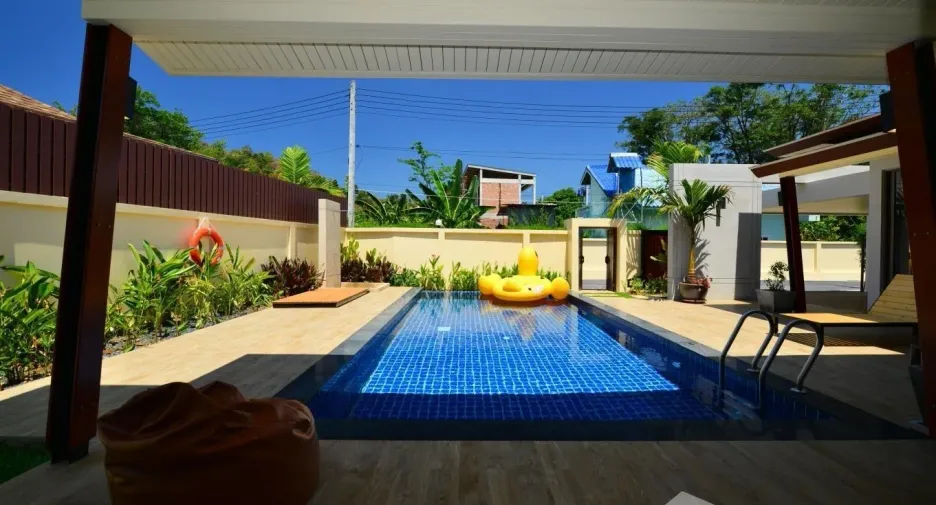 For rent 2 bedrooms villa in Mueang Phuket, Phuket
