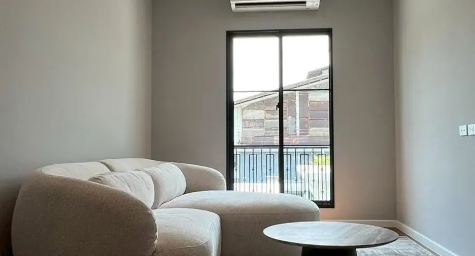 For sale and for rent 4 bedrooms house in Mueang Samut Prakan, Samut Prakan
