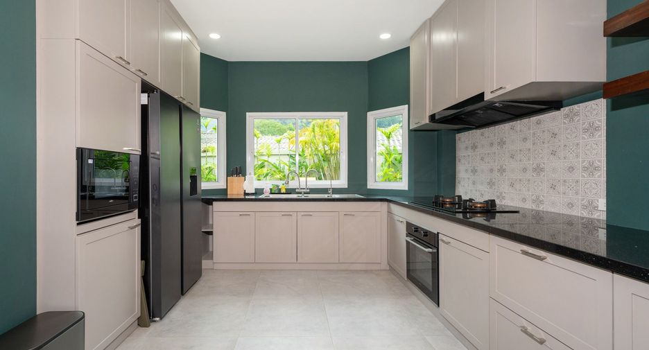 For sale 3 bedrooms villa in Kathu, Phuket