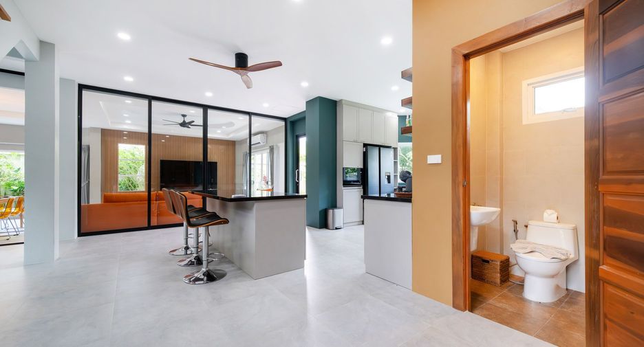 For sale 3 bedrooms villa in Kathu, Phuket