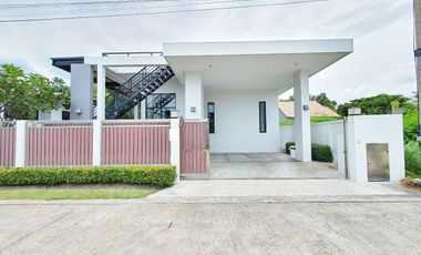 For rent 3 bedrooms villa in Hua Hin, Prachuap Khiri Khan