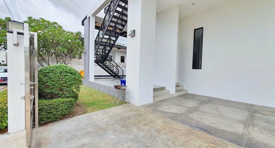 For rent 3 bedrooms villa in Hua Hin, Prachuap Khiri Khan