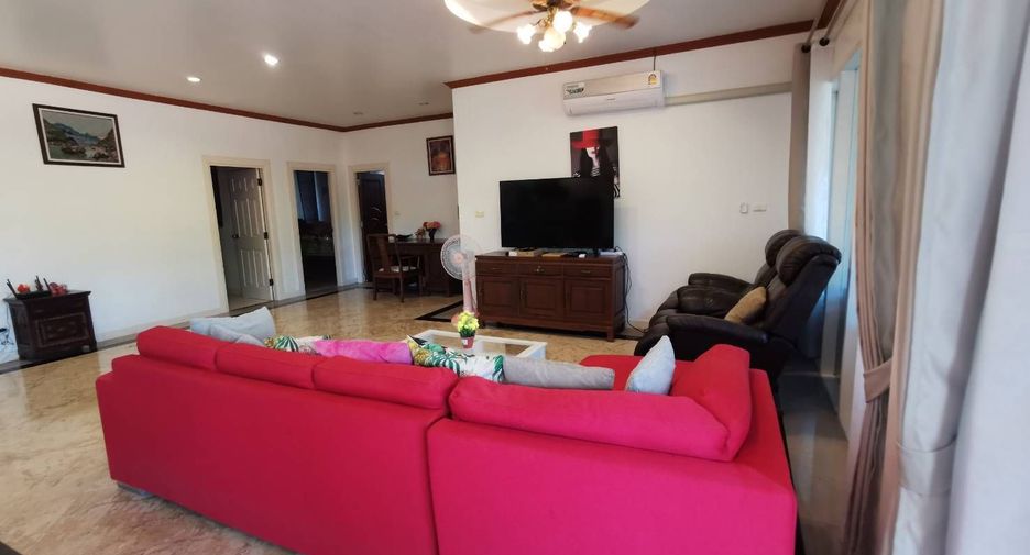 For rent 3 ベッドルーム villa in Hua Hin, Prachuap Khiri Khan