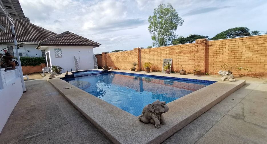 For rent 3 ベッドルーム villa in Hua Hin, Prachuap Khiri Khan