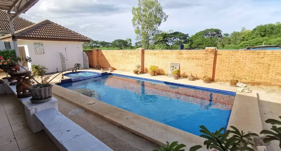 For rent 3 ベッドルーム villa in Hua Hin, Prachuap Khiri Khan