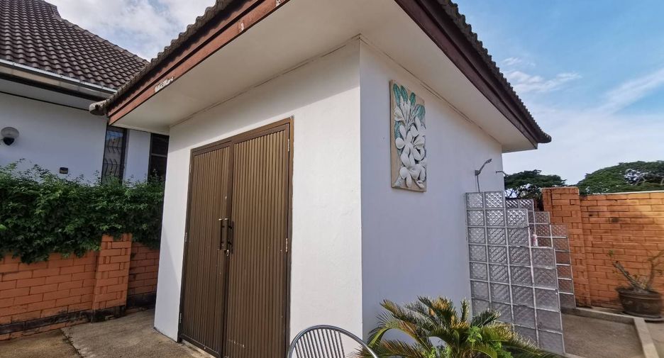 For rent 3 ベッドルーム villa in Hua Hin, Prachuap Khiri Khan