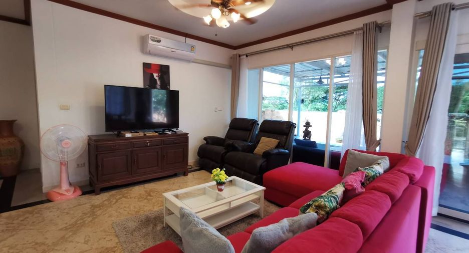 For rent 3 ベッドルーム villa in Hua Hin, Prachuap Khiri Khan