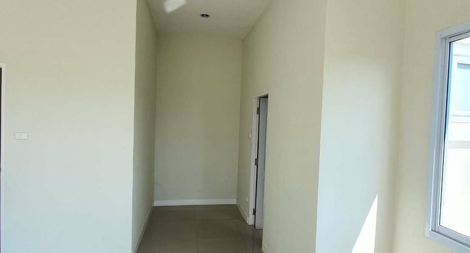 For sale 3 bedrooms house in San Kamphaeng, Chiang Mai