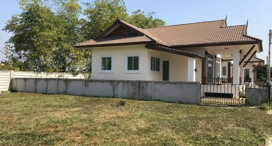 For sale 3 bedrooms house in San Kamphaeng, Chiang Mai