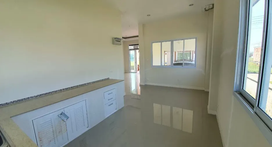 For sale 3 bedrooms house in San Kamphaeng, Chiang Mai