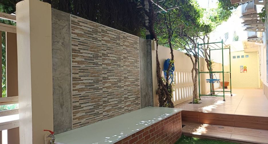 Casa en alquiler de 2 habitaciones en Bang Lamung, Chonburi