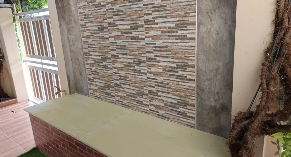 Casa en alquiler de 2 habitaciones en Bang Lamung, Chonburi