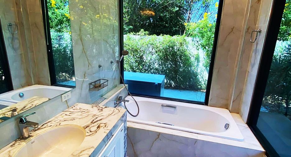 Villa zum Kauf mit 2 Zimmer in Mueang Rayong, Rayong
