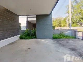 Casa en venta de 3 habitaciones en San Kamphaeng, Chiang Mai