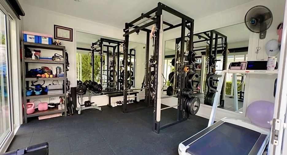 For sale 5 bedrooms house in Thalang, Phuket