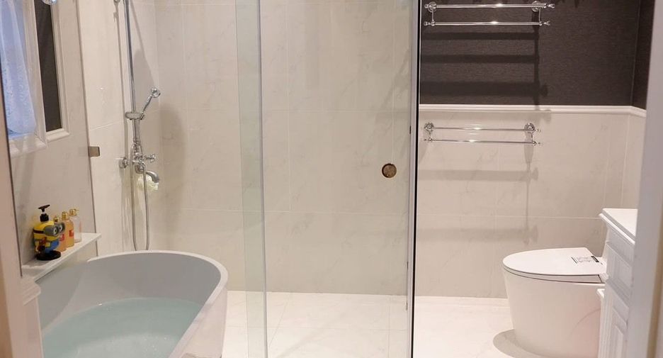 For sale 5 bedrooms house in Thalang, Phuket