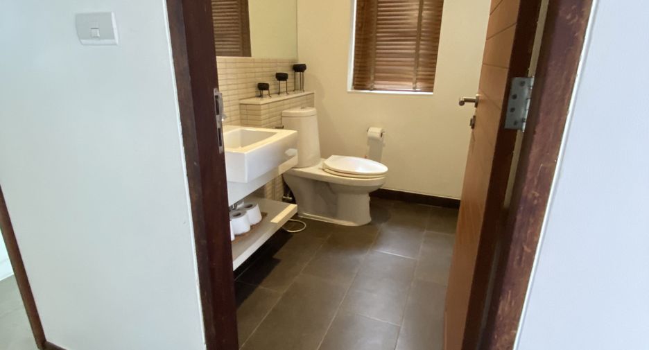 À vendre et à louer 3 chambres villa à Pran Buri, Prachuap Khiri Khan