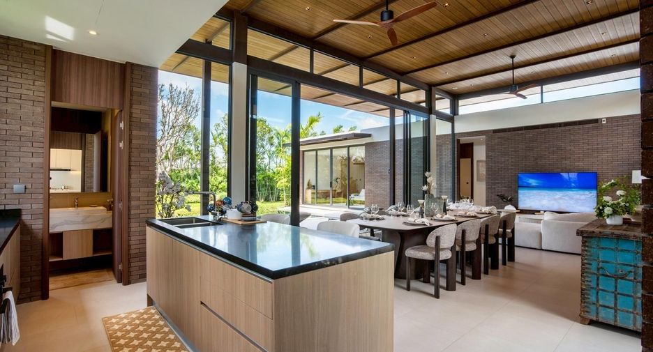 For sale and for rent 4 bedrooms villa in Thalang, Phuket