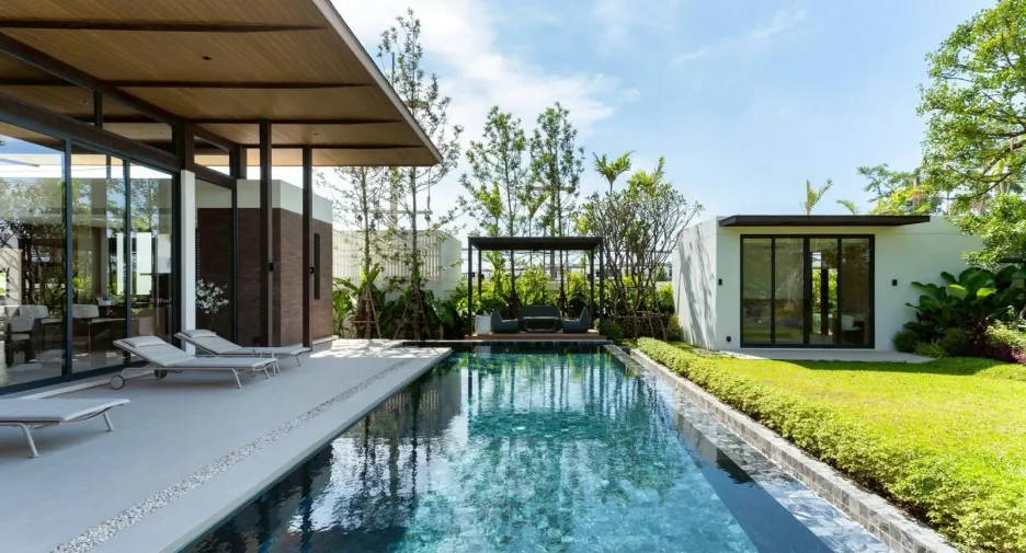 For sale and for rent 4 bedrooms villa in Thalang, Phuket