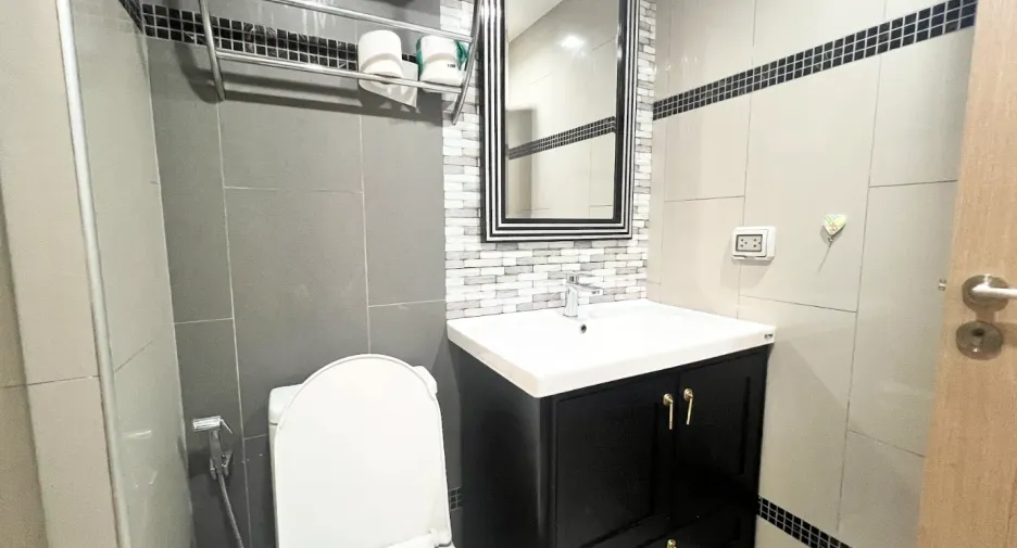 For sale 2 bedrooms condo in Bang Lamung, Chonburi