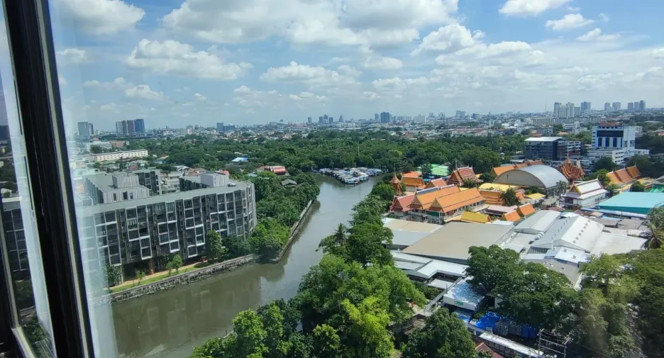 For sale 1 bed condo in Suan Luang, Bangkok
