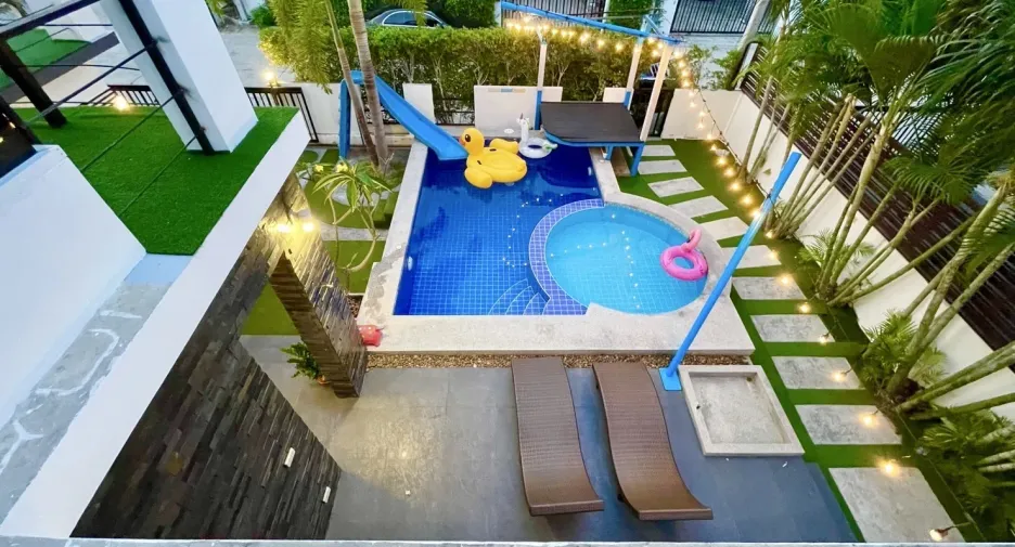 For rent 4 bedrooms villa in Hua Hin, Prachuap Khiri Khan