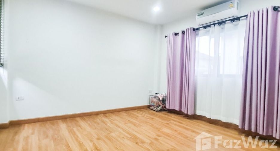 For sale and for rent 5 bedrooms house in Khlong Sam Wa, Bangkok