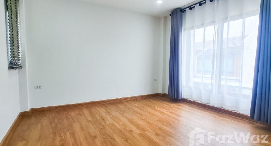 For sale and for rent 5 bedrooms house in Khlong Sam Wa, Bangkok