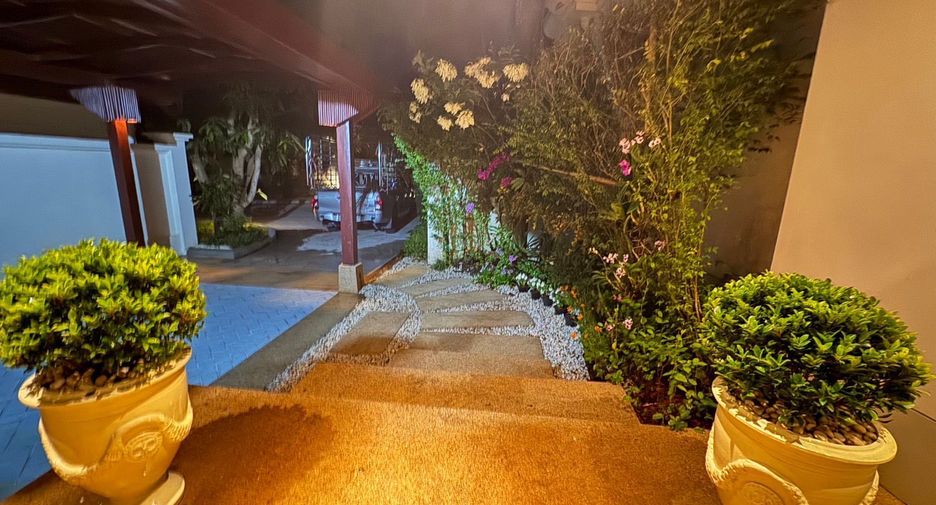 Villa zur Miete mit 5 Zimmer in Thalang, Phuket