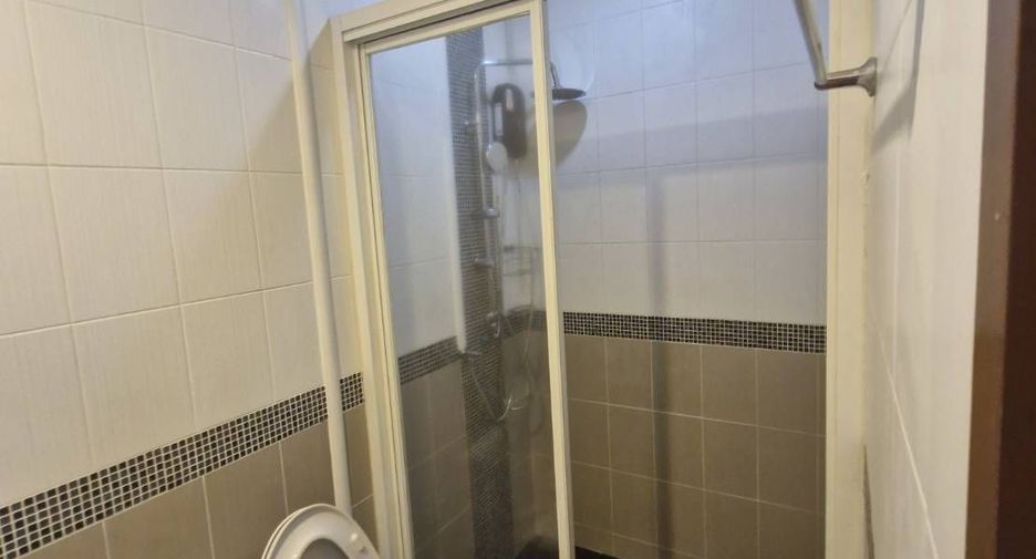 For rent 2 bedrooms townhouse in Thalang, Phuket