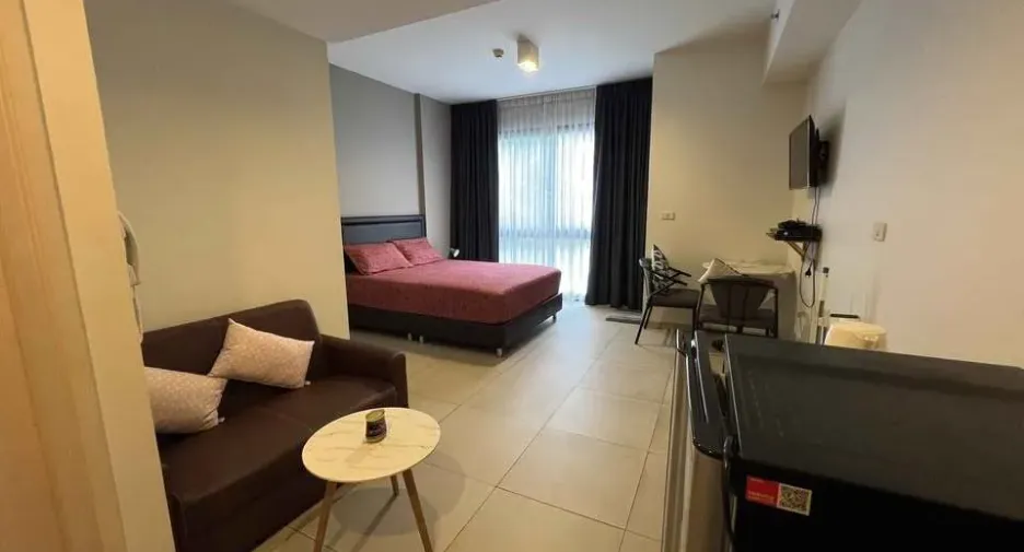 À vendre et à louer studio condo à Bang Lamung, Chonburi