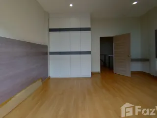 For sale 2 bedrooms townhouse in San Kamphaeng, Chiang Mai