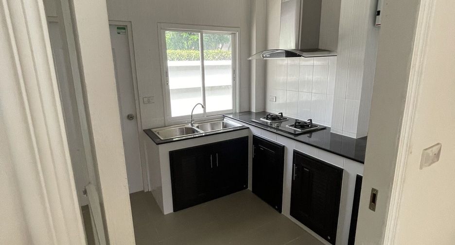 Haus zum Kauf mit 4 Zimmer in San Kamphaeng, Chiang Mai