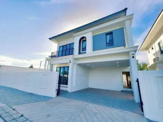 For sale 4 ベッドルーム villa in Bang Lamung, Chonburi