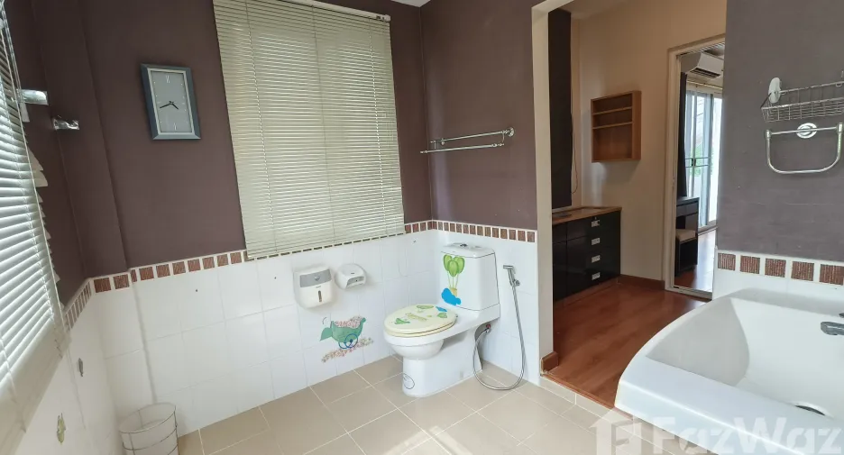 For rent 3 bedrooms house in Pak Kret, Nonthaburi