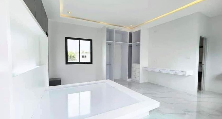 À vendre 3 chambres villa à Saraphi, Chiang Mai