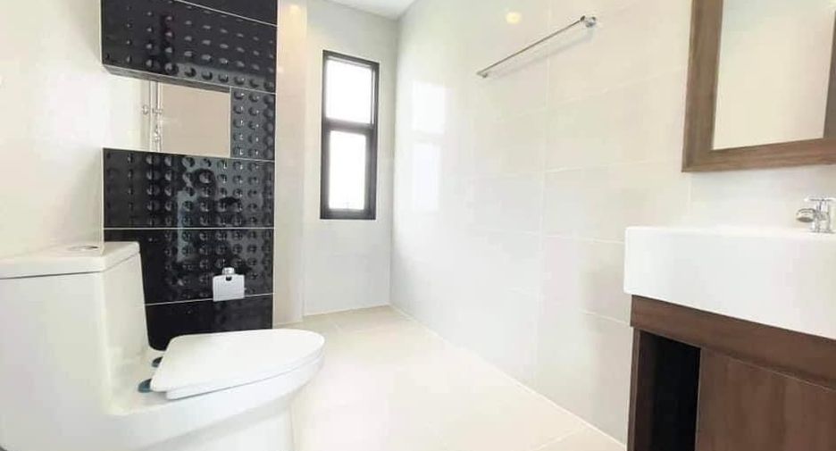 À vendre 3 chambres villa à Saraphi, Chiang Mai