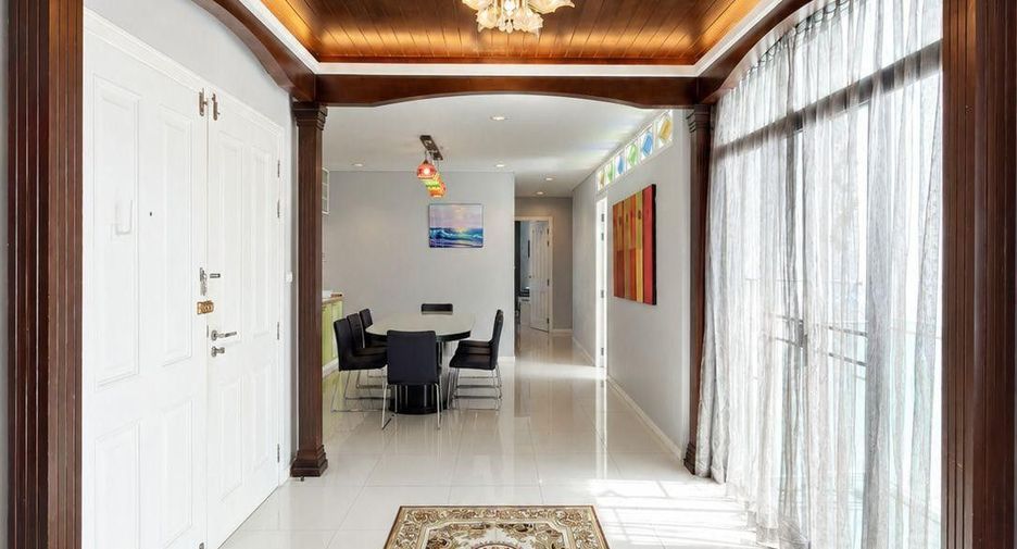 For sale and for rent 4 bedrooms condo in Kathu, Phuket