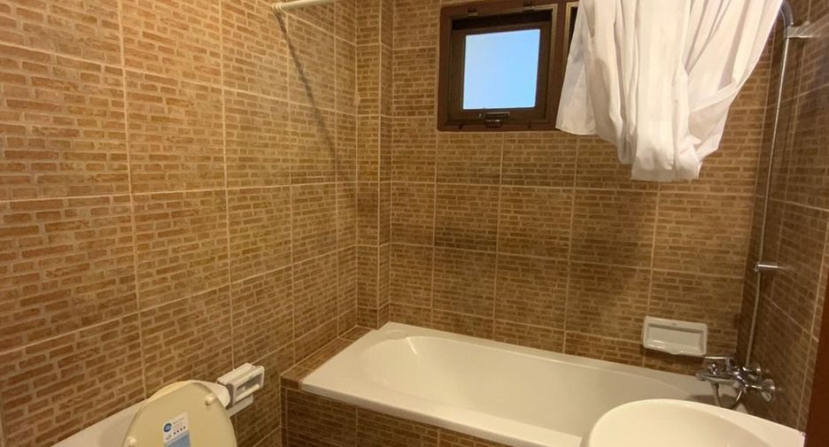 Продажа 3 спальни дом в Дои Сакет, Чианг Маи