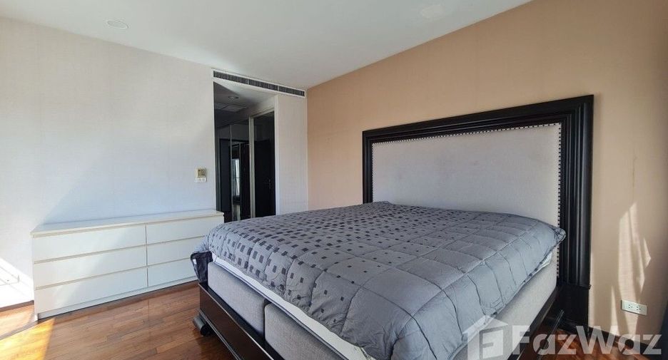 For sale 2 bedrooms condo in Watthana, Bangkok
