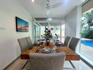 出租 4 卧室 别墅 在 Bang Lamung, Chon Buri