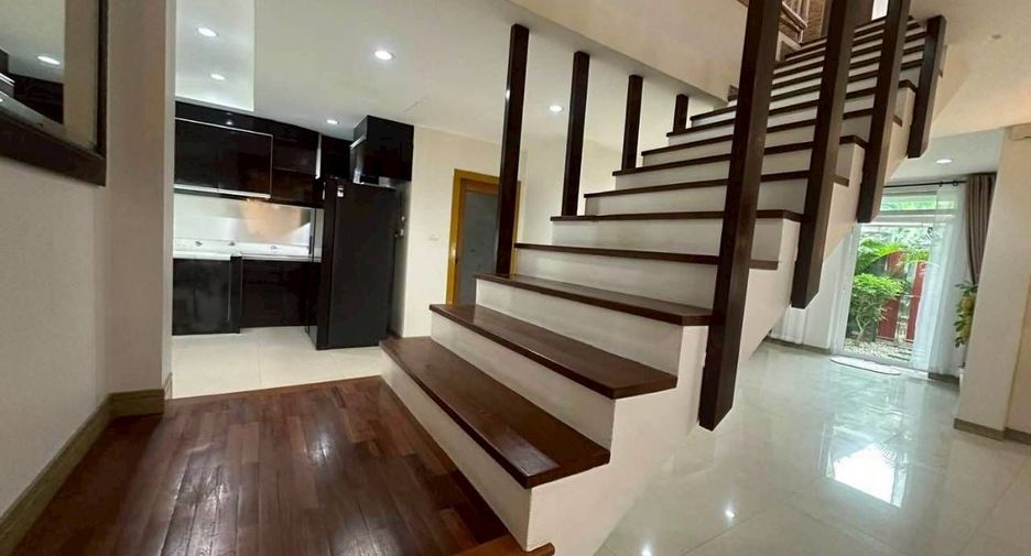 ให้เช่า 4 ห้องนอน วิลล่า ใน จอมเทียน, พัทยา