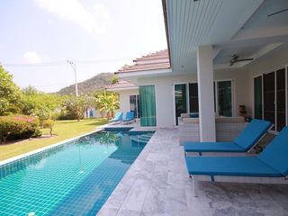 For sale 4 bedrooms villa in Hua Hin, Prachuap Khiri Khan
