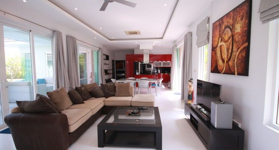 À vendre 4 chambres villa à Hua Hin, Prachuap Khiri Khan